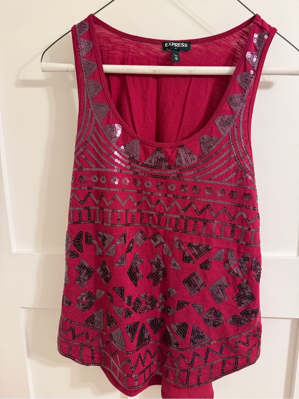 Express Women's Fuchsia Sequin Geo Tank